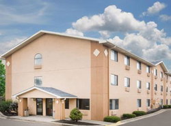 Super 8 by Wyndham Beckley