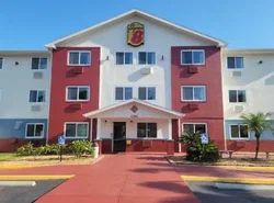 Super 8 by Wyndham Clearwater/St. Petersburg Airport