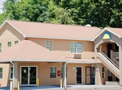 Days Inn by Wyndham Fairmont