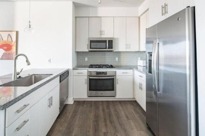 WanderJaunt Vermeer 2BR Downtown Phoenix - thumb 6