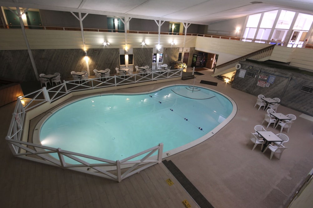 Yellowstone Pioneer Lodge