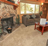 Cozy Moonlight Chalet - Tourism Hollywood