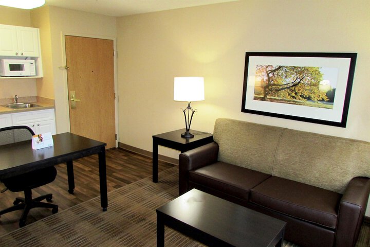 Extended Stay America Suites Phoenix Biltmore - thumb 7