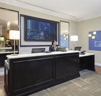 Holiday Inn Express Chicago-Magnificent Mile an IHG Hotel - Tourism Hollywood