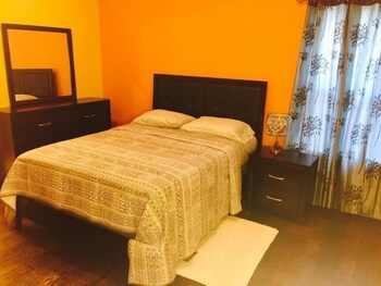 Single Family Home In Dallas - thumb 1