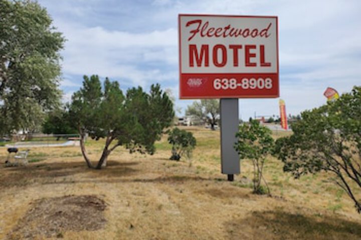 Fleetwood Motel