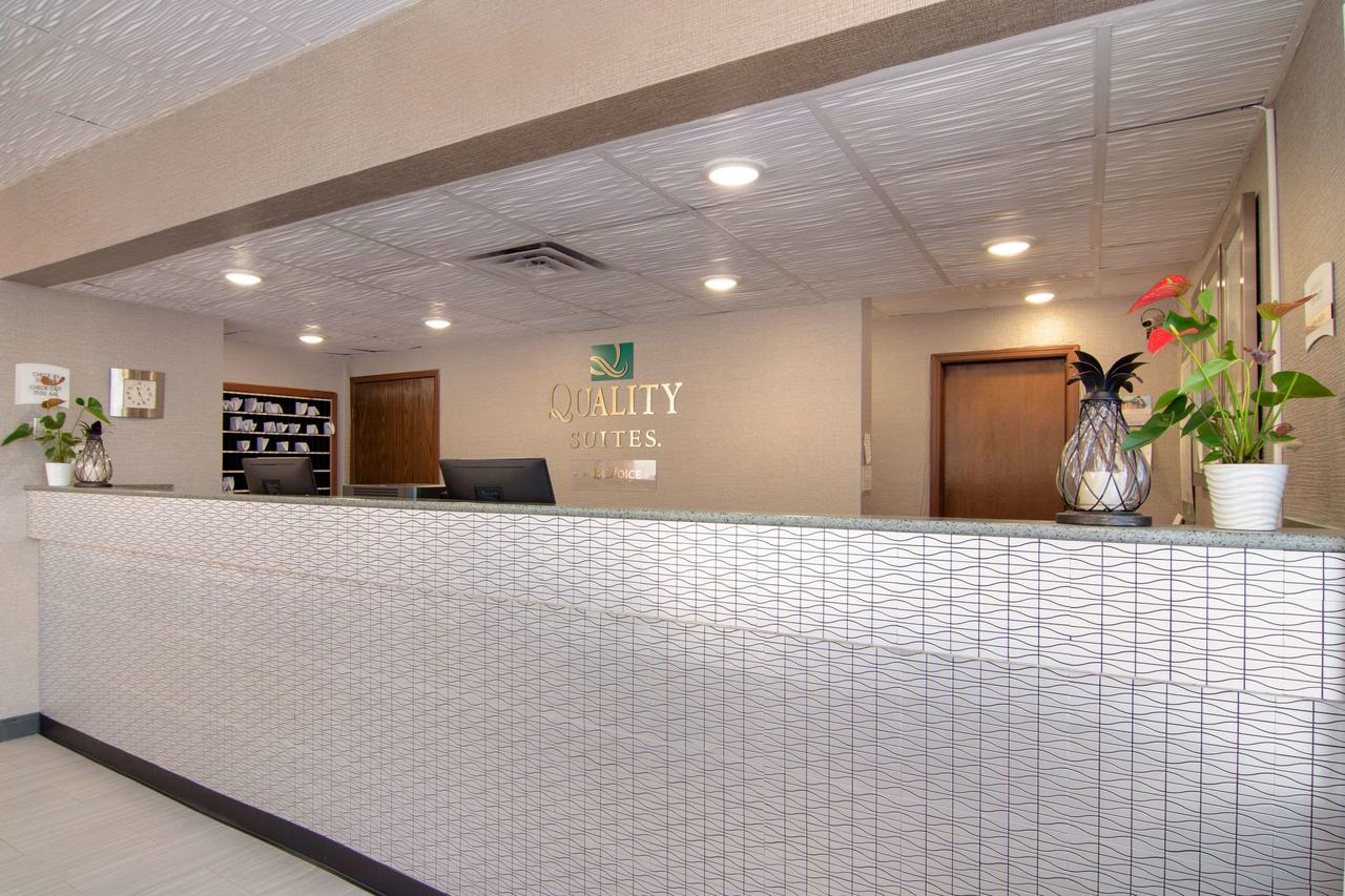 Quality Inn & Suites - thumb 16