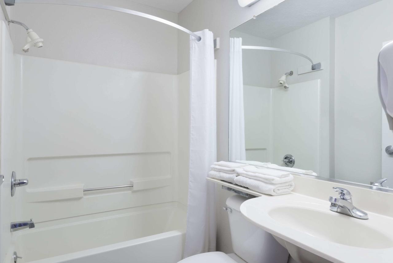 Microtel Inn & Suites By Wyndham London - thumb 41