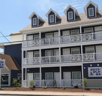 Beach Bum Inn - Tourism Hollywood