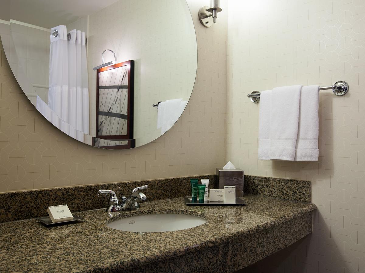 Hilton Boston Logan Airport - thumb 24