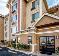 Quality Inn and Suites Reno - Tourism Hollywood