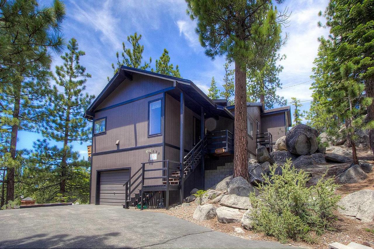 Crest View Chalet - thumb 0