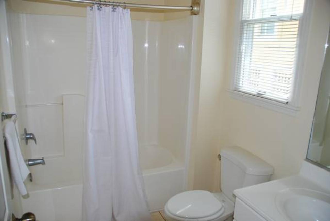 Sound Escape At Pirate's Cove Marina - thumb 13