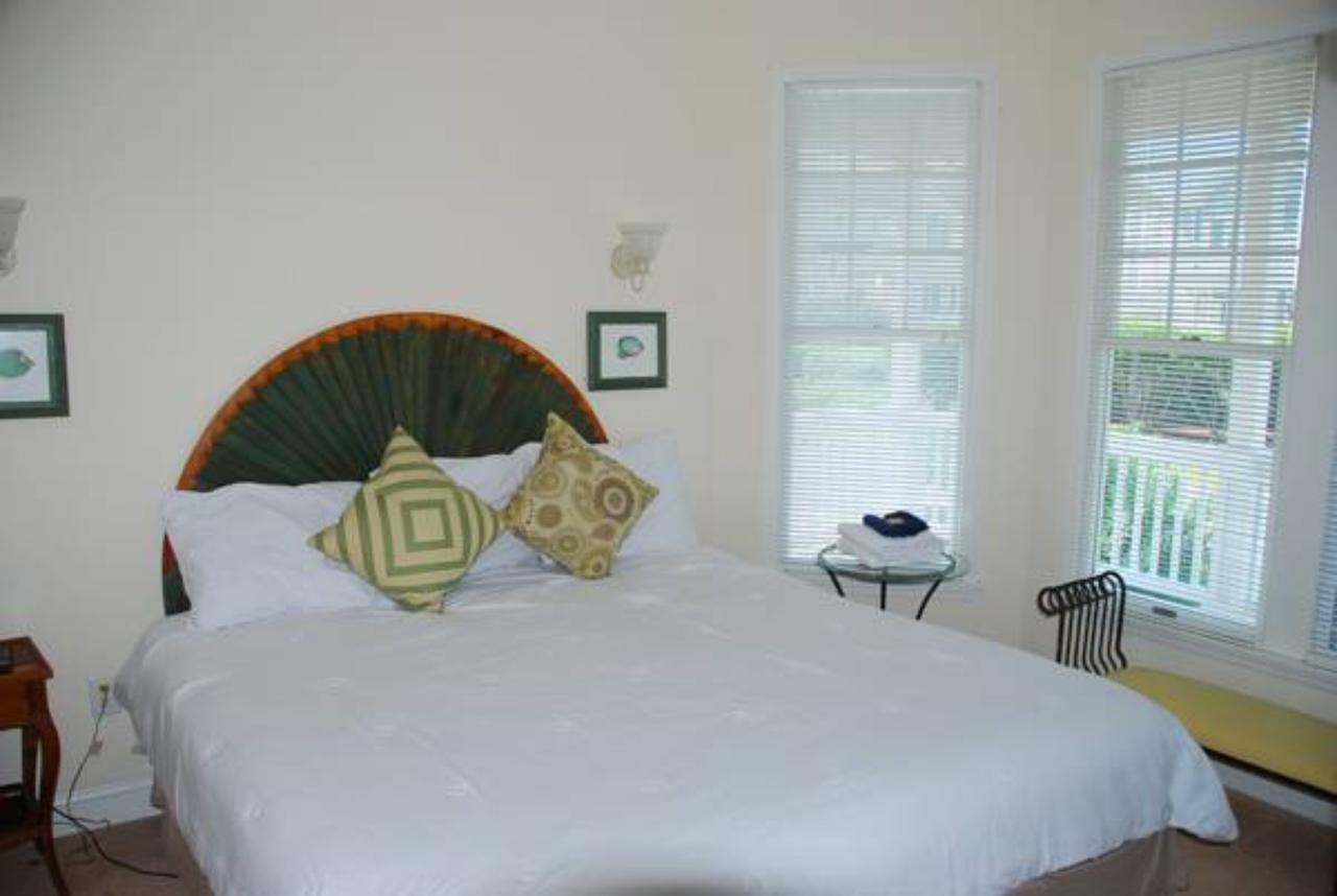 Sound Escape At Pirate's Cove Marina - thumb 16