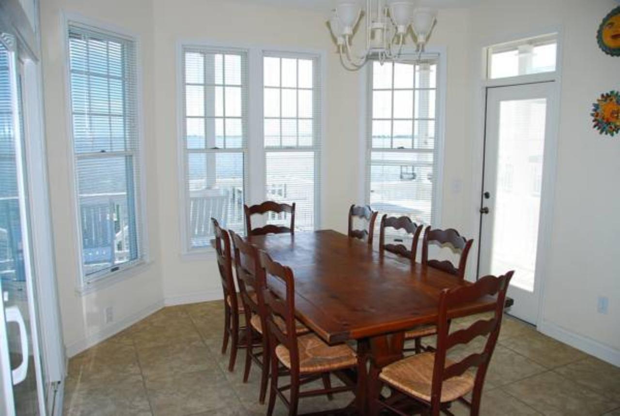 Sound Escape At Pirate's Cove Marina - thumb 20