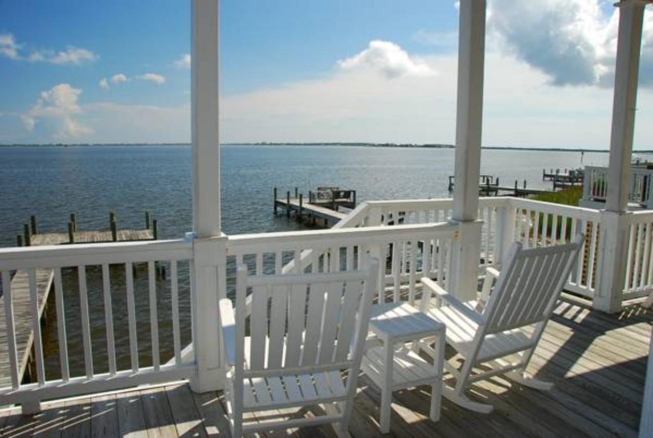 Sound Escape At Pirate's Cove Marina - thumb 7