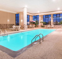 Howard Johnson by Wyndham Rapid City - Tourism Hollywood