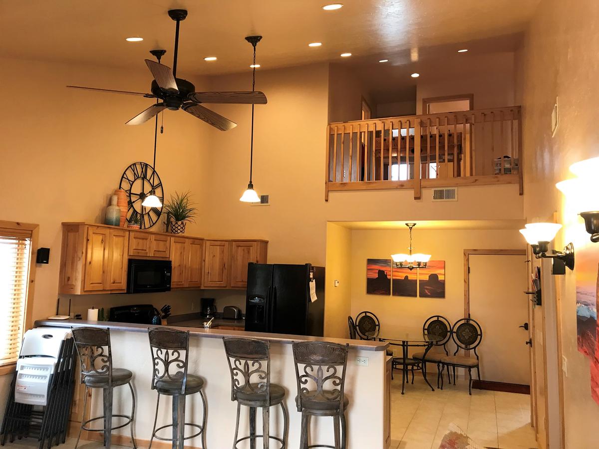 1 Desert Winds Drive - thumb 15