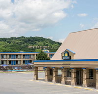 Days Inn by Wyndham Staunton - Tourism Hollywood