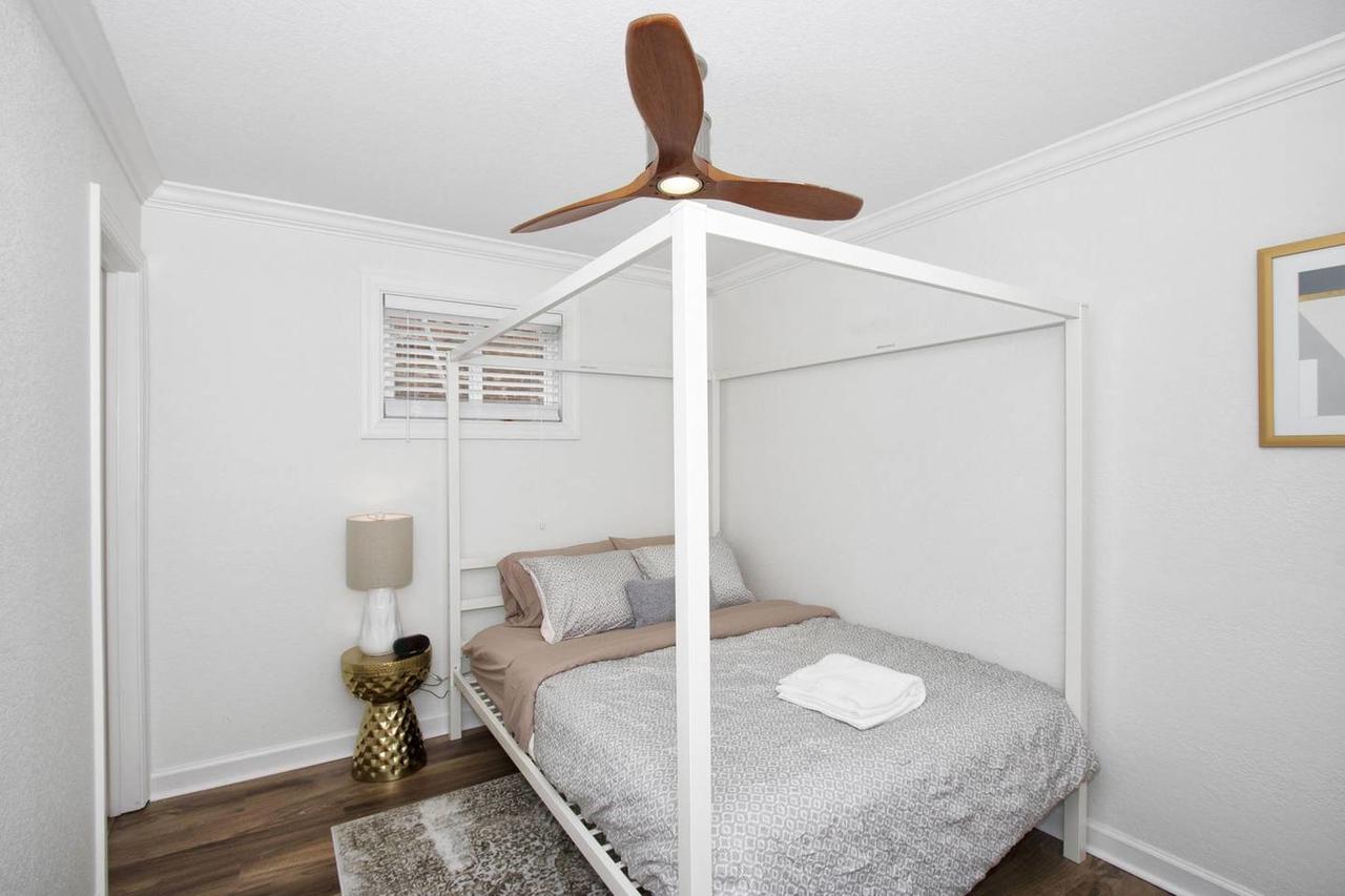 Dune Cottage Palm Suite (2 Bed/2 Bath Beach Condo) - thumb 11