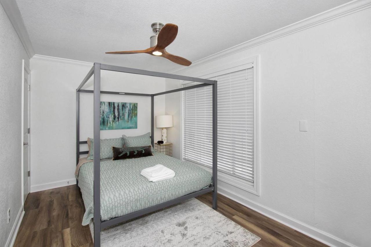 Dune Cottage Palm Suite (2 Bed/2 Bath Beach Condo) - thumb 4