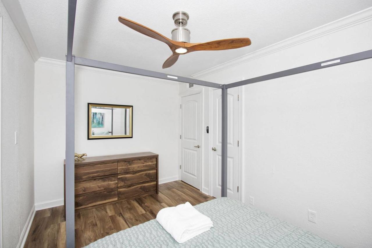 Dune Cottage Palm Suite (2 Bed/2 Bath Beach Condo) - thumb 6