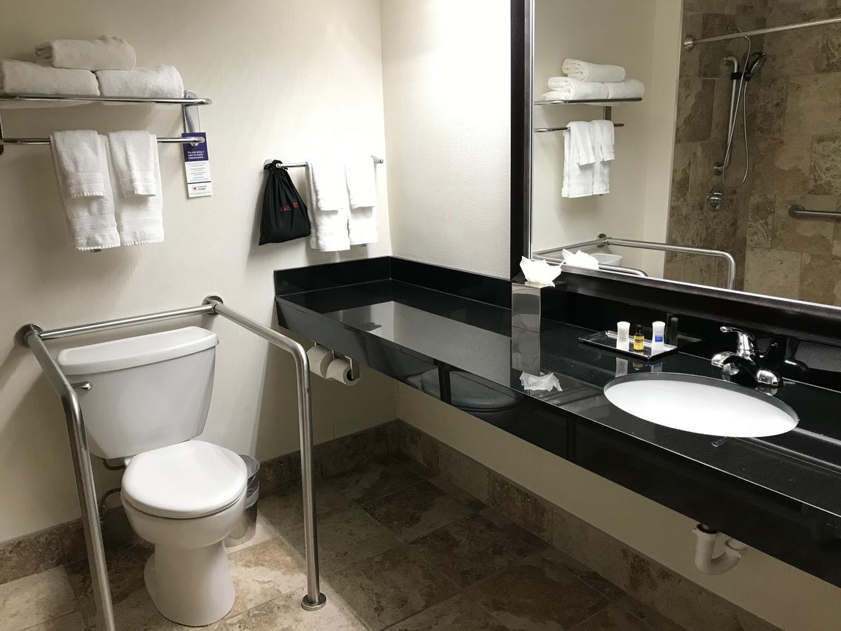 Best Western Plus InnTowner Madison - thumb 24