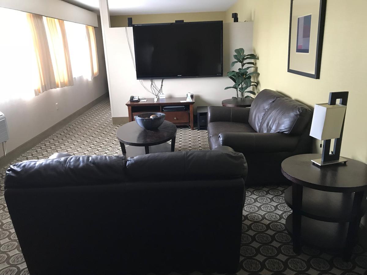 Best Western Plus InnTowner Madison - thumb 15