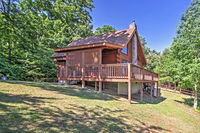 'Happy Ours' about Cabin with Mtn Views 9Mi to Dollywood Tourism Hollywood