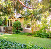 Bullion Street COTTAGES. 1/2 BLOCK WALK TO ALL C - Tourism Hollywood