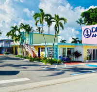 Drop Anchor - Tourism Hollywood