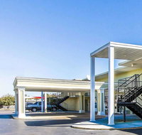 Econo Lodge Millington - Tourism Hollywood