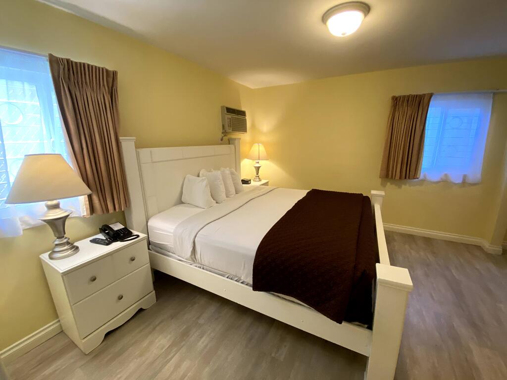 Hollywood Celebrity Hotel - thumb 3