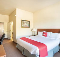 OYO Townhouse Clute Lake Jackson - Tourism Hollywood