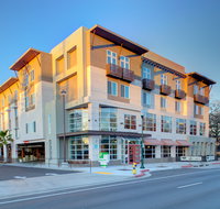 Holiday Inn Windsor Wine Country - Tourism Hollywood