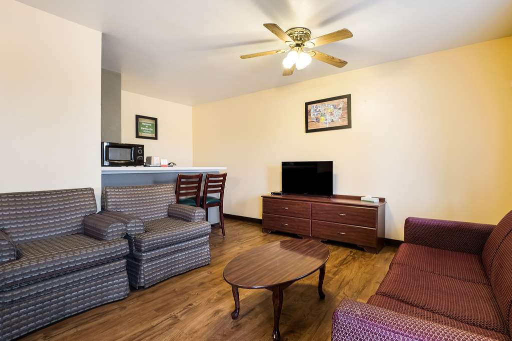 Econo Lodge - thumb 12