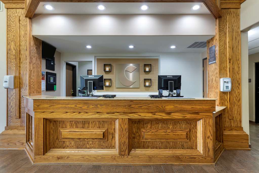 Comfort Inn & Suites - thumb 2