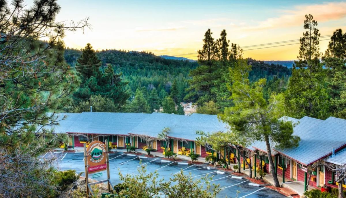 Idyllwild Bunkhouse - thumb 0